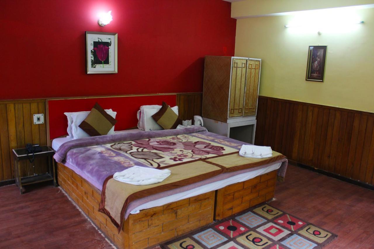 Norling Retreat Hotel Пелинг Екстериор снимка